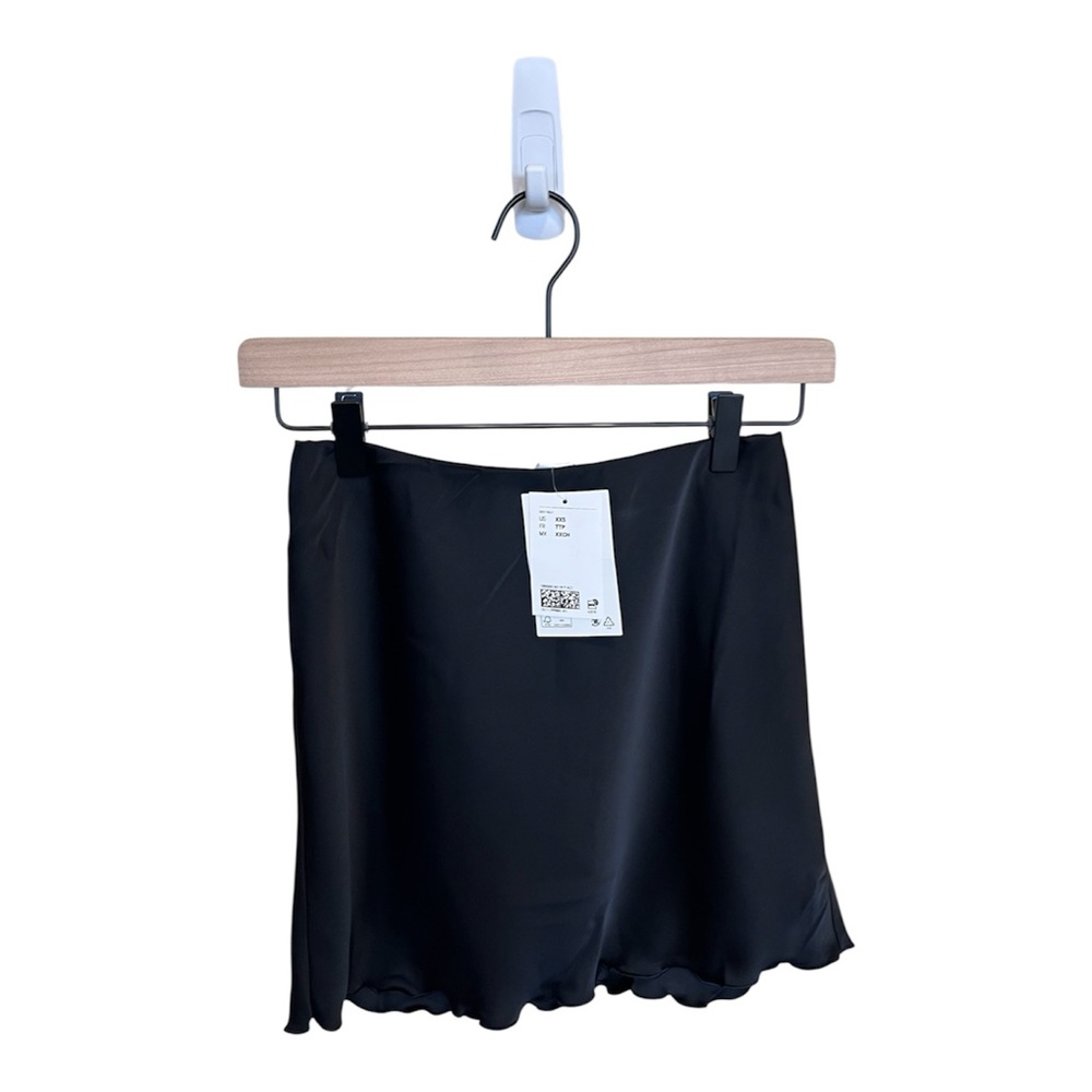 NWT H&M Satin Slip Skirt - Black XXS
